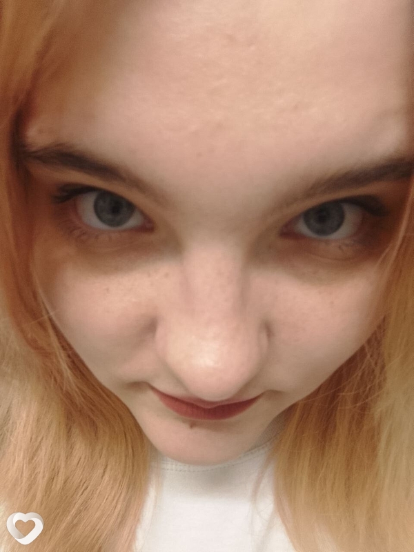 Даша, 19, Екатеринбурге — анкета №2077888