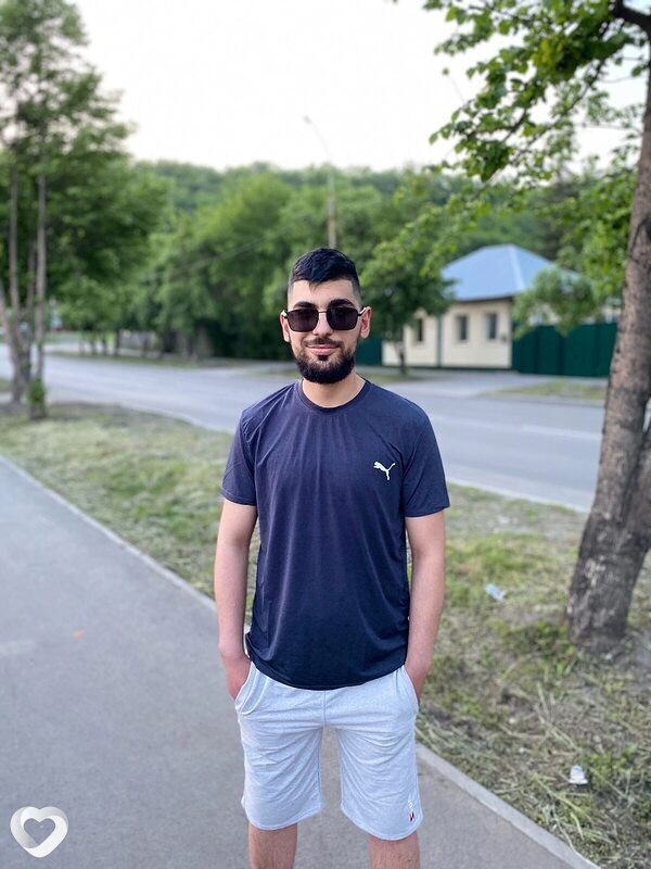 Эльмир, 24, Бийске — анкета №2077770