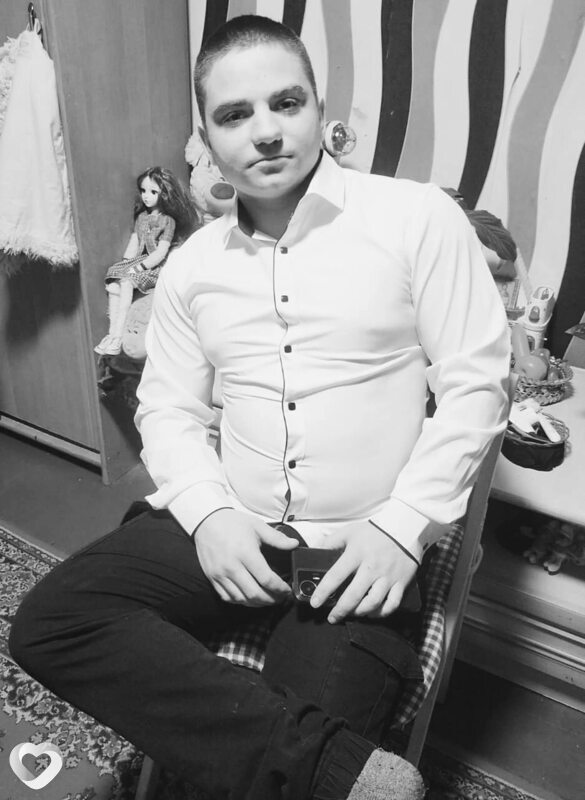 Денис, 24, Волгограде — анкета №2077929