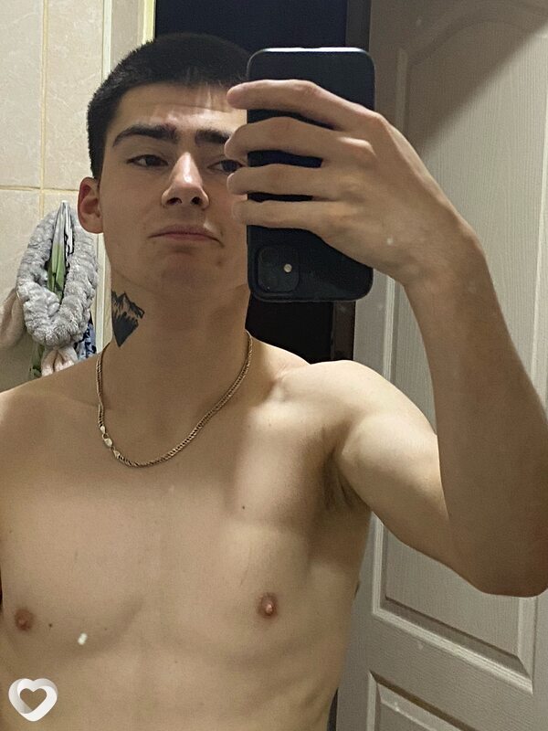 Юрий, 21, Краснодаре — анкета №2077739
