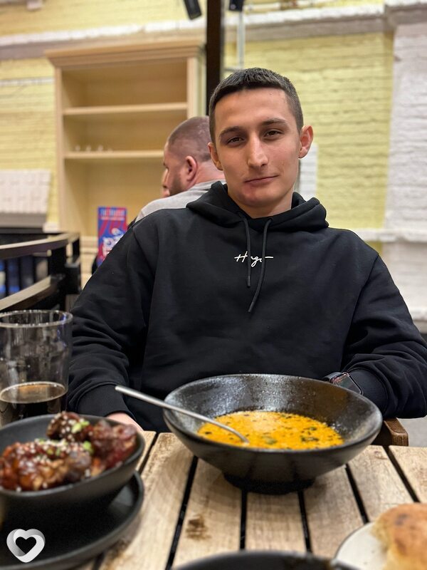Рустам, 24, Самаре — анкета №2078310