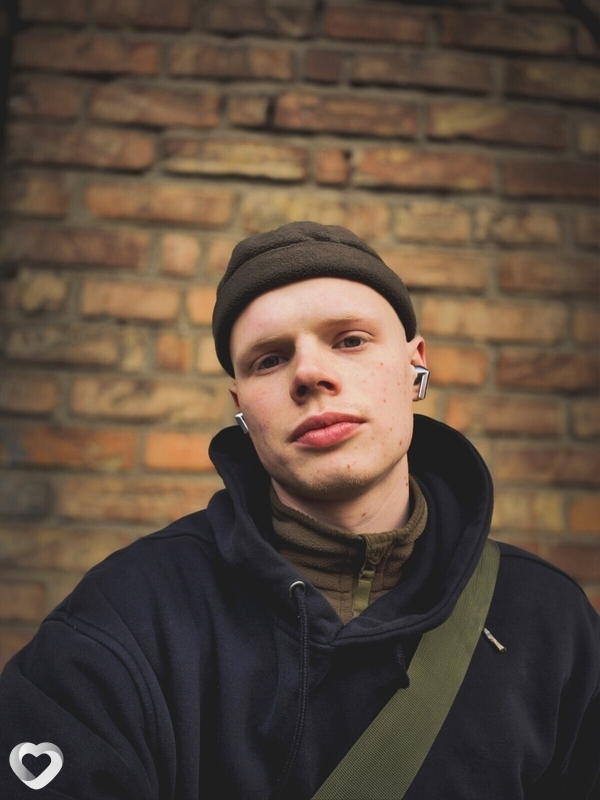 Владимир, 22, Луганске — анкета №2078960