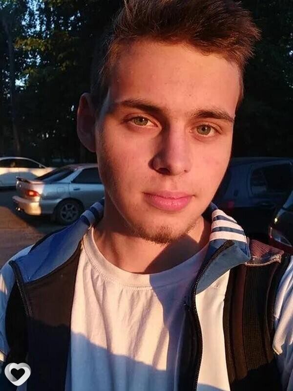 Даня, 26, Екатеринбурге — анкета №2079460