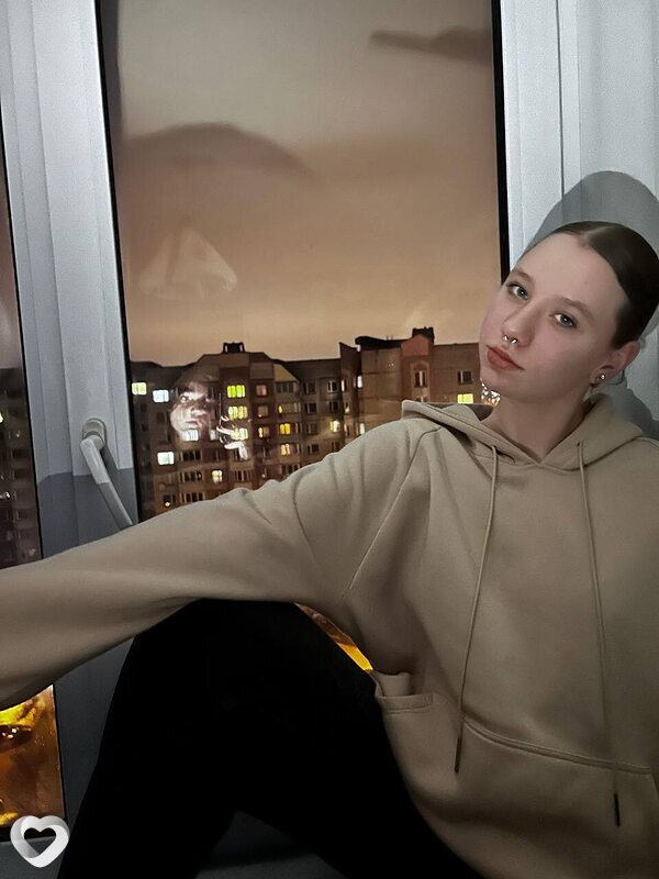 Настя, 20, Минске — анкета №2079608