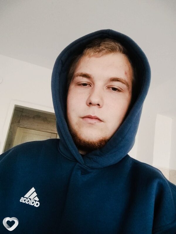 Валера, 23, Шадринске — анкета №2079904