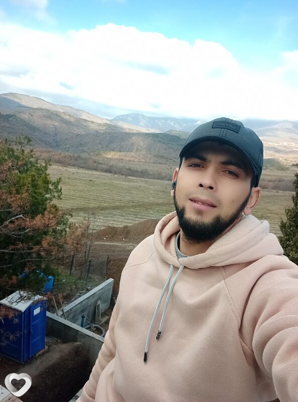 Алик, 28, Симферополе — анкета №2080067