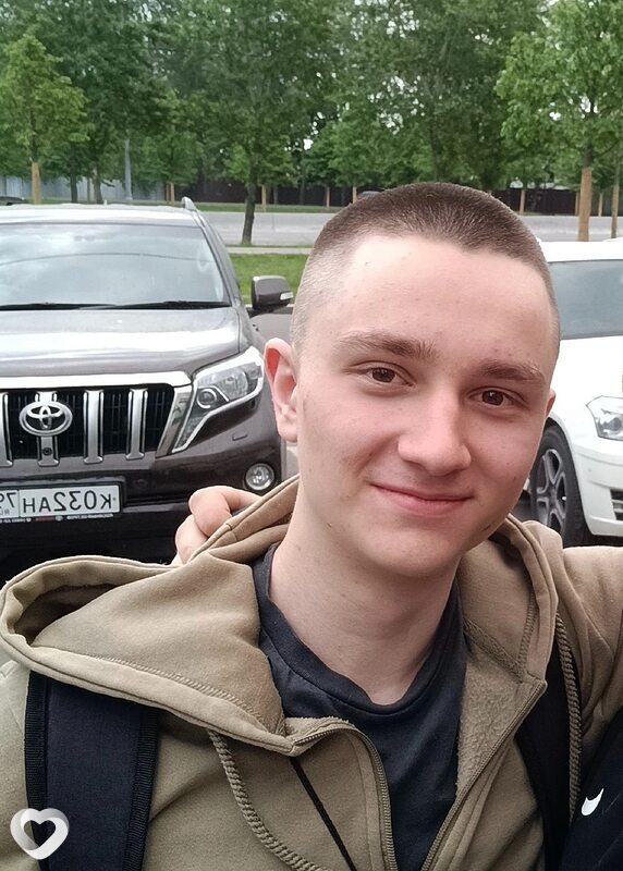 Андрей, 19, Москве — анкета №2080241