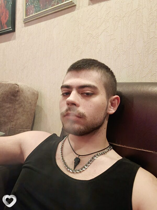 Максим, 21, Витебске — анкета №2080243