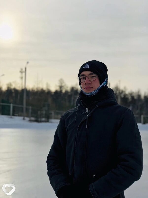 Максим, 22, Чите — анкета №2080580