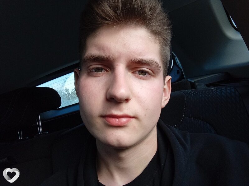 Дима, 22, Новосибирске — анкета №2080281