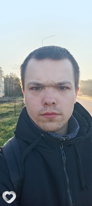 Тоха, 27, Солигорске — анкета №2080355