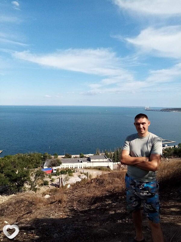 Артем, 35, Саратове — анкета №2081160