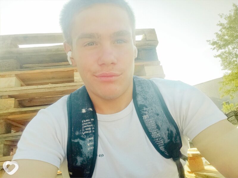 Ваня, 20, Ачинске — анкета №2081674