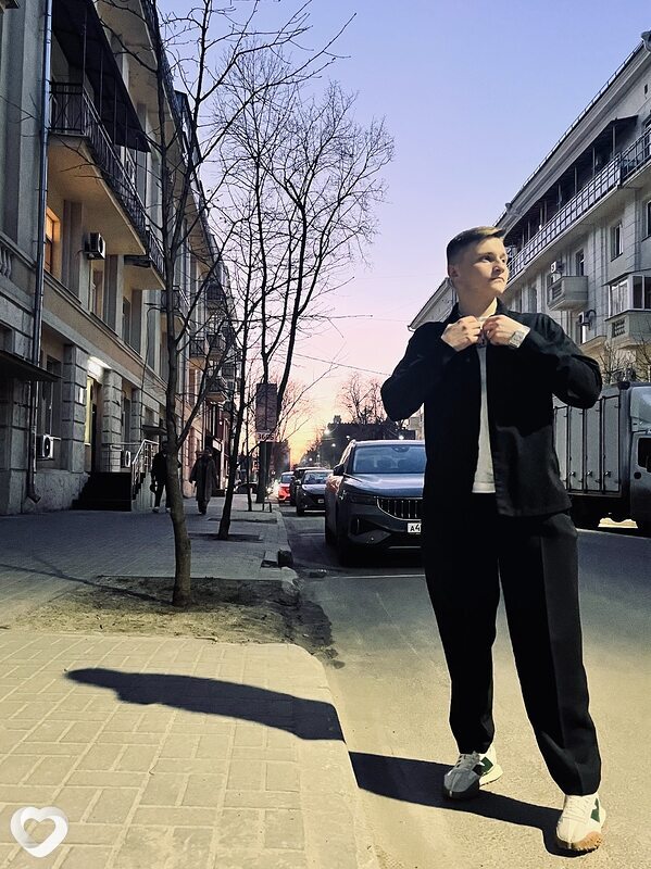 Денис, 22, Воронеже — анкета №2083381