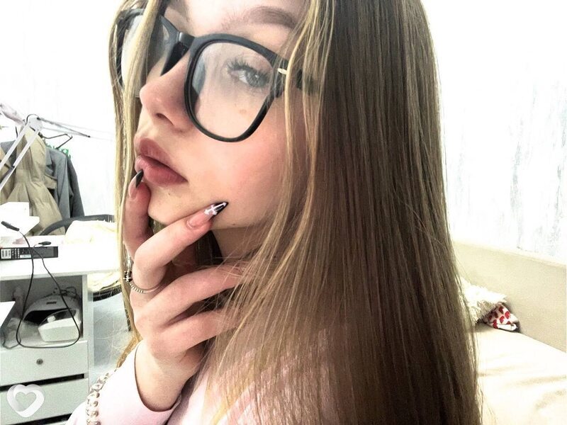 Любовь, 22, Екатеринбурге — анкета №2083876