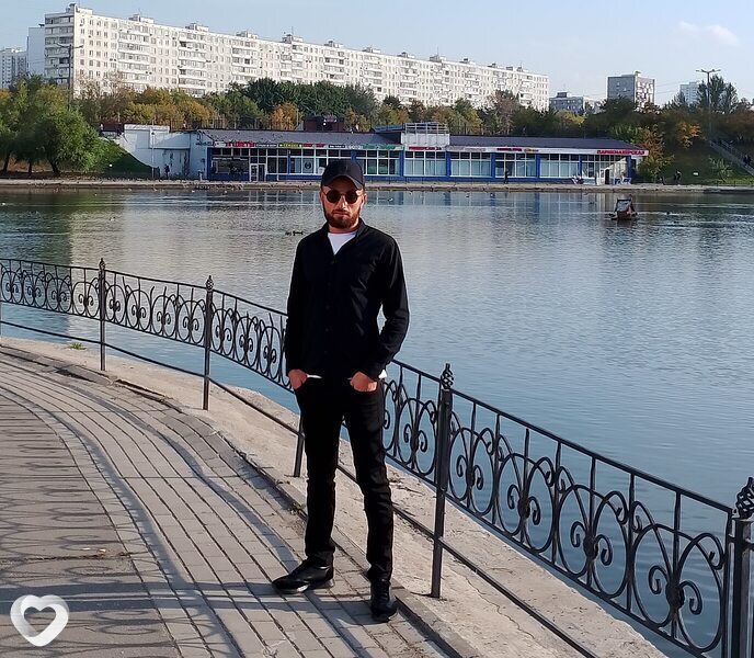 Артур, 27, Москве — анкета №2084328