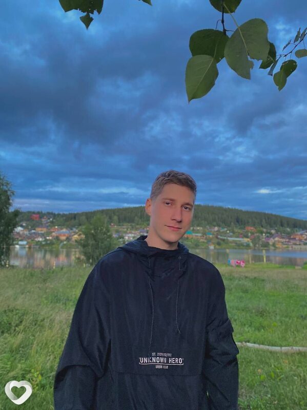 Иван, 25, Ревде — анкета №2084357