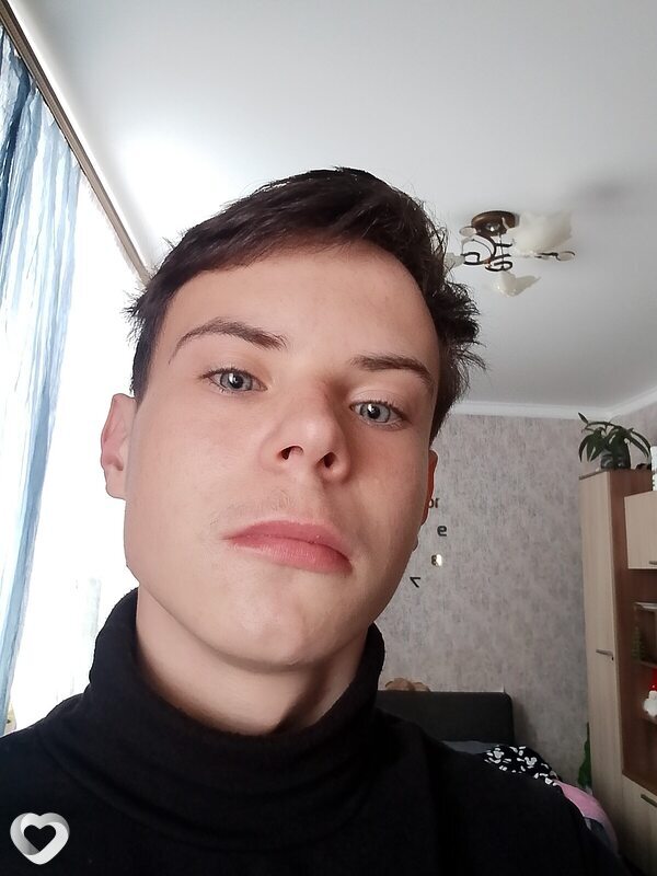 Сергей, 19, Керчи — анкета №2085103