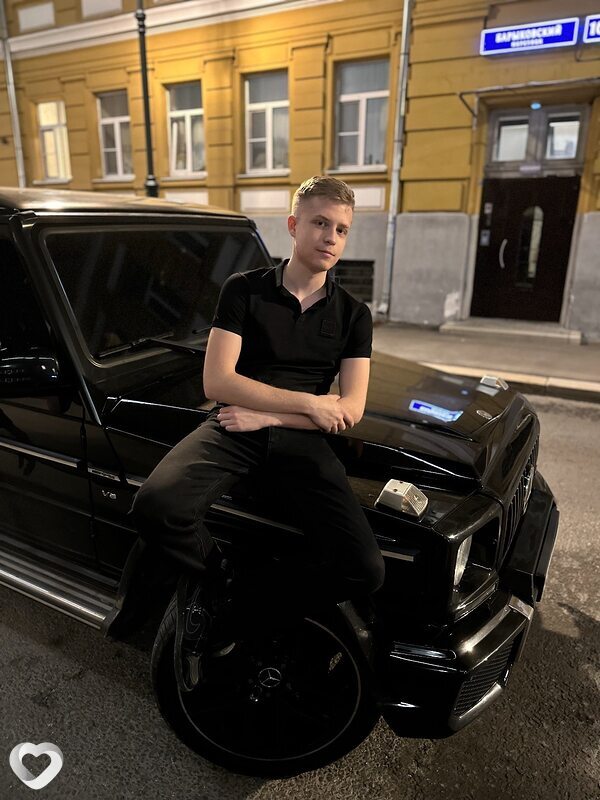 Иван, 24, Москве — анкета №2085661