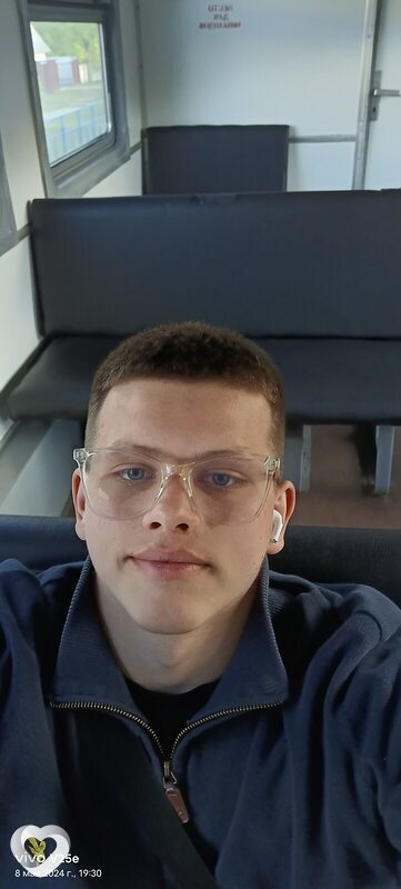 Дмитрий, 19, Могилев — анкета №2086238
