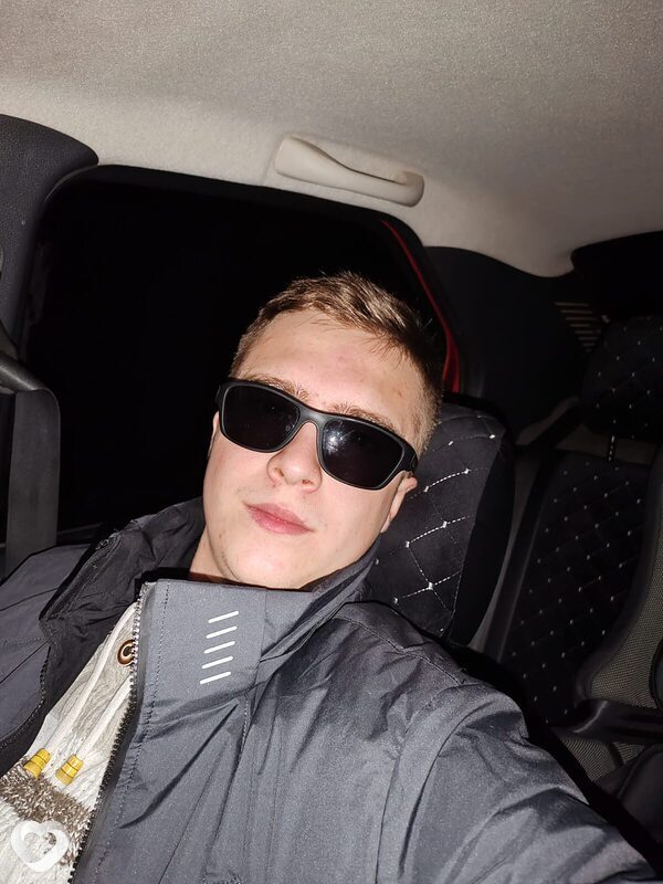Андрей, 20, Орёл — анкета №2086667