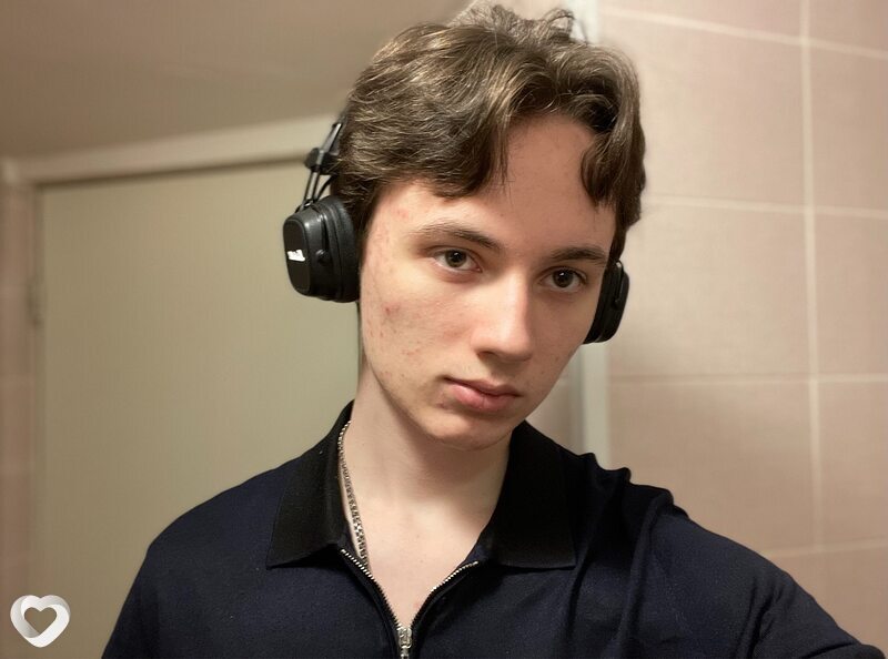 Ярослав, 19, Новосибирске — анкета №2086965