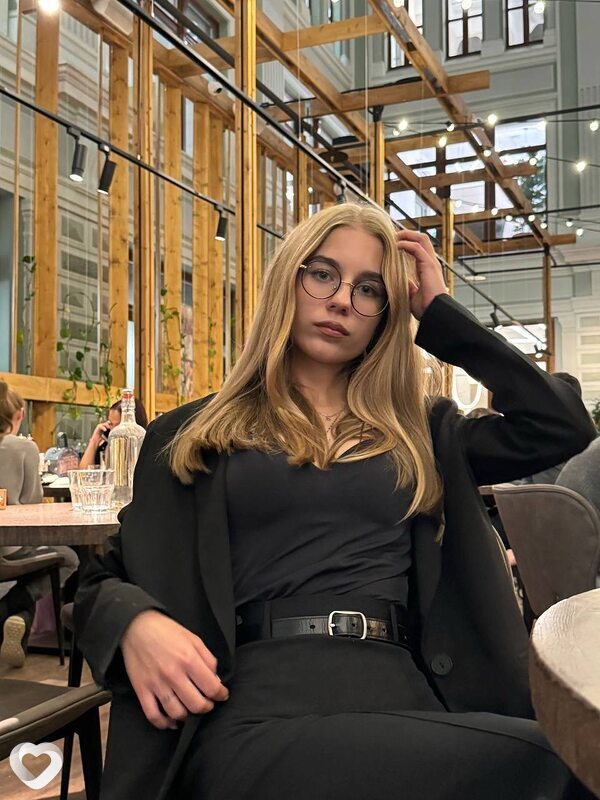 Яна, 19, Москве — анкета №2087504