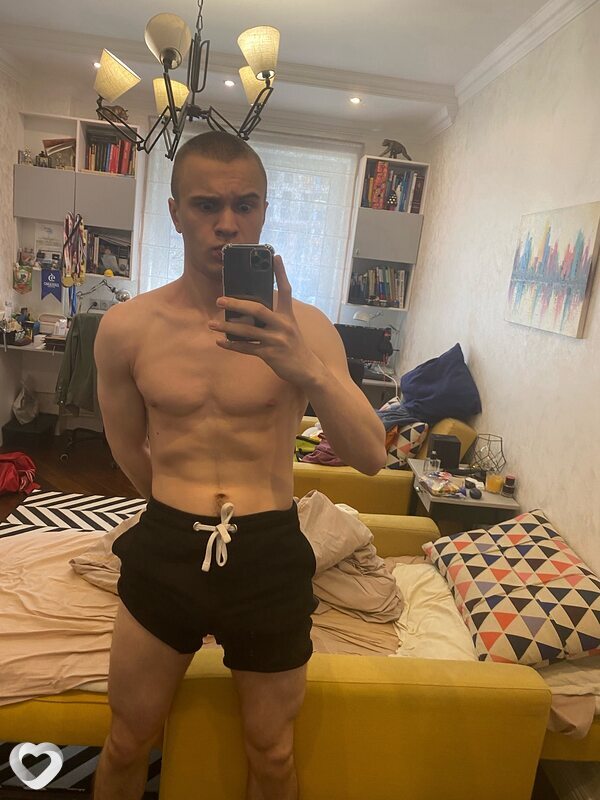 Макс, 21, Москве — анкета №2088343