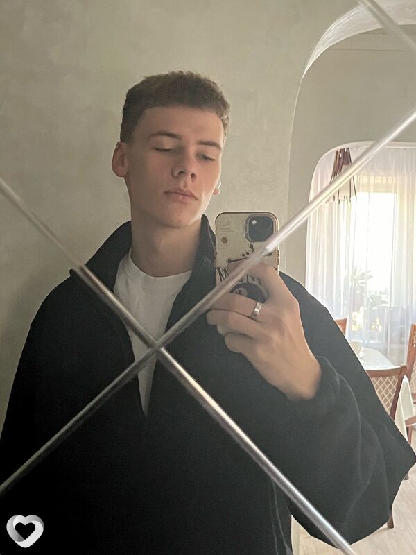 Владислав, 26, Алматы — анкета №2089275