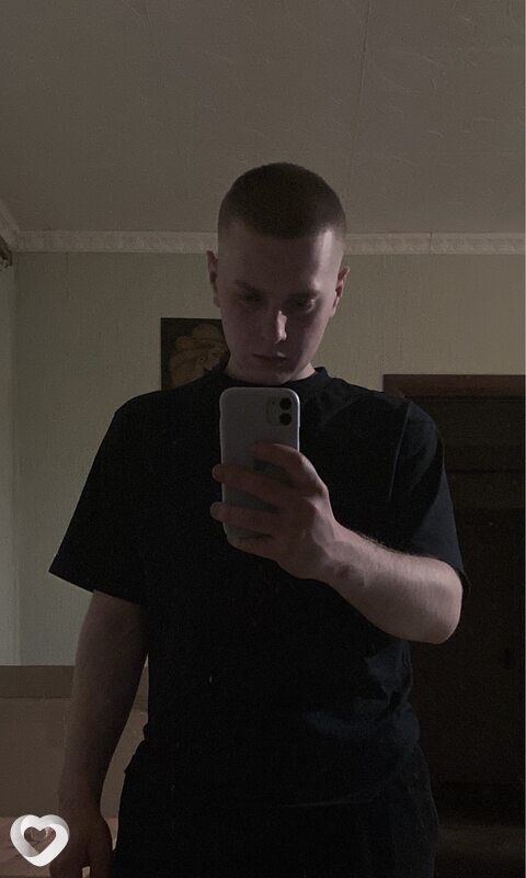 Макс, 22, Луге — анкета №2089817