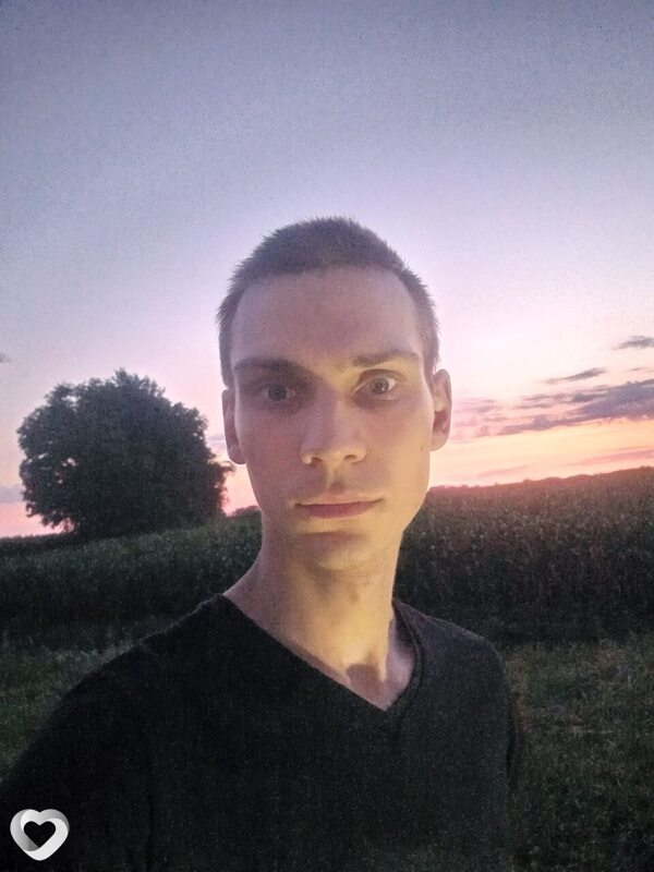Павел, 23, Обояни — анкета №2091172