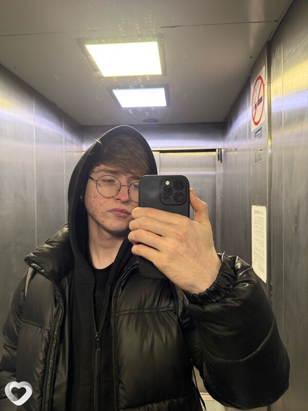 Александр, 20, Москве — анкета №2091796