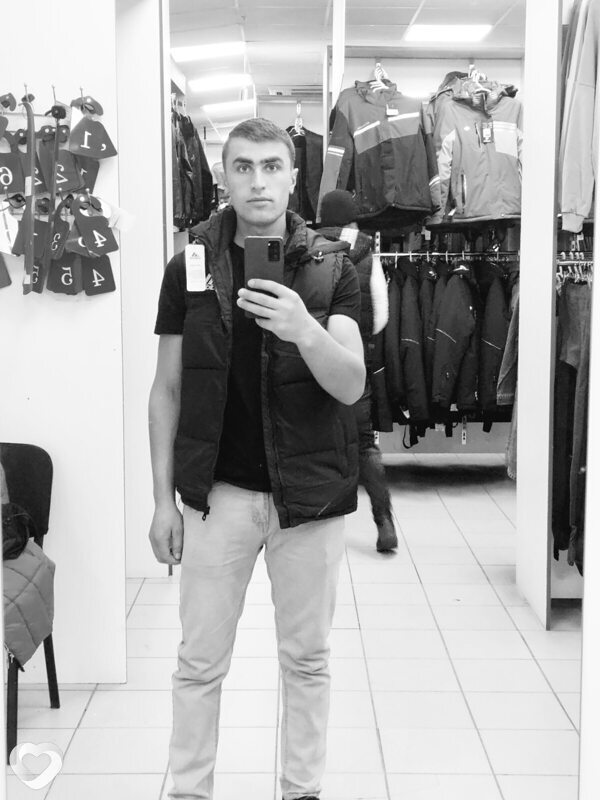 Антон, 23, Омске — анкета №2092236