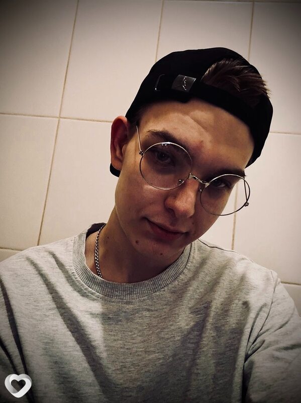 Никита, 22, Барнауле — анкета №2092478