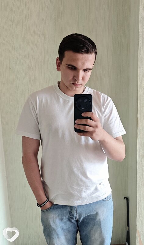 Саша, 21, Новополоцке — анкета №2093363