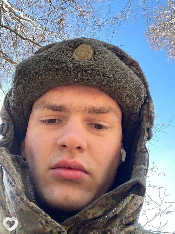 Пашок, 22, Москве — анкета №2093331