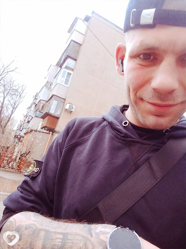 Дмитрий, 29, Волжском — анкета №2094294