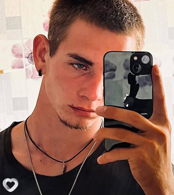 Никита, 21, Барановичах — анкета №2094025
