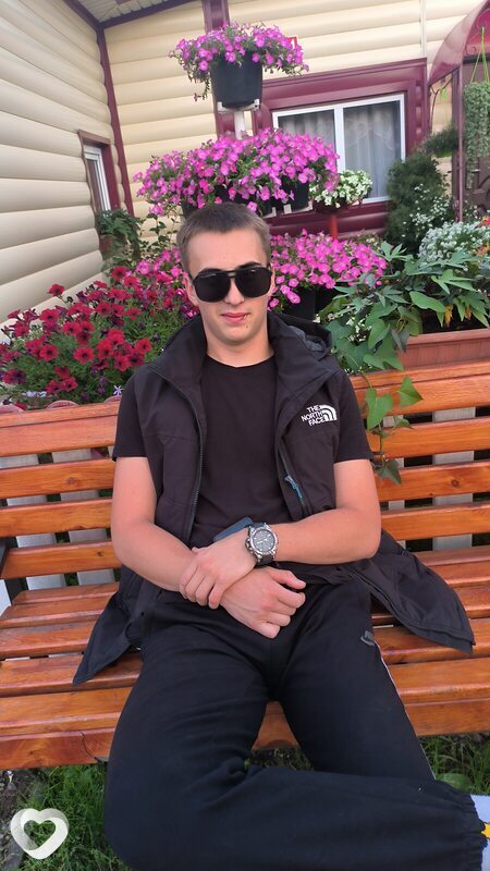 Артем, 20, Южно-Сахалинске — анкета №2094546
