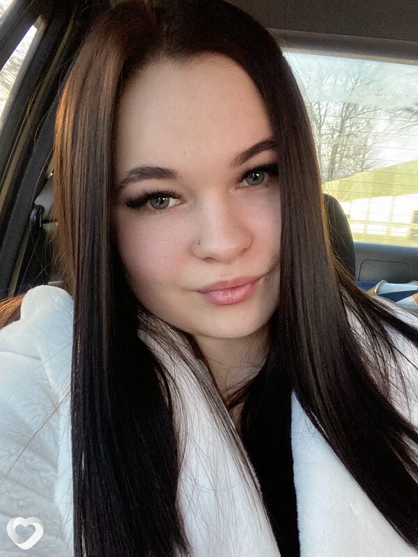 Яна, 22, Иванове — анкета №2095247