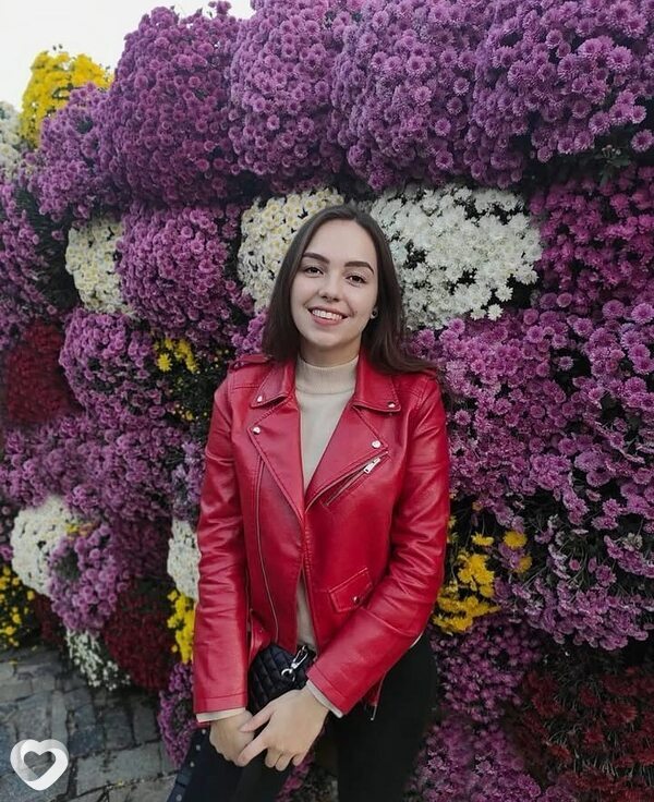 Наташа, 20, Киеве — анкета №2095332
