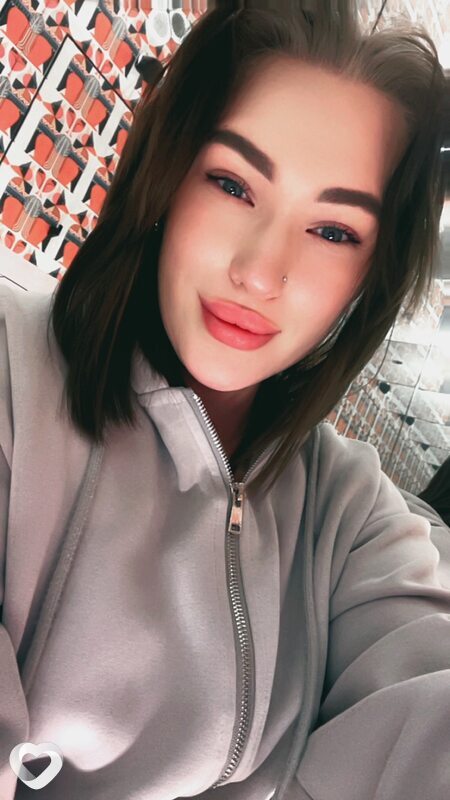 Ульяна, 21, Ижевске — анкета №2095522