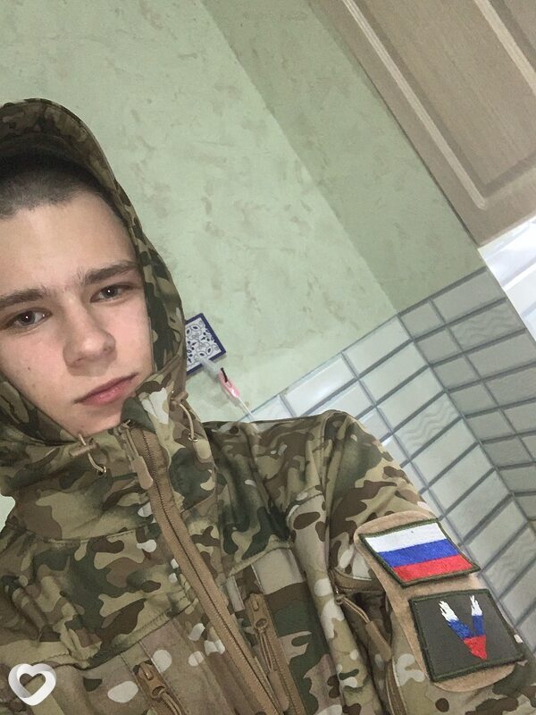 Денис, 20, Москве — анкета №2095877