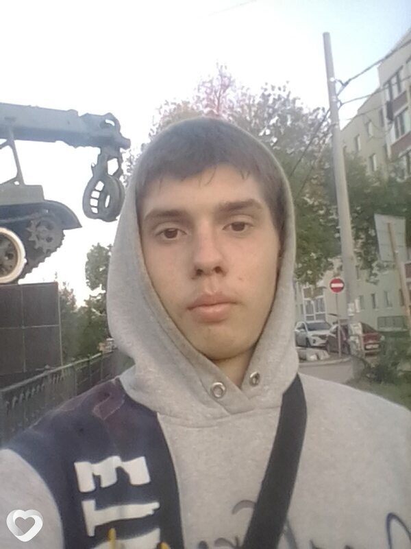 Антон, 20, Самаре — анкета №2095995