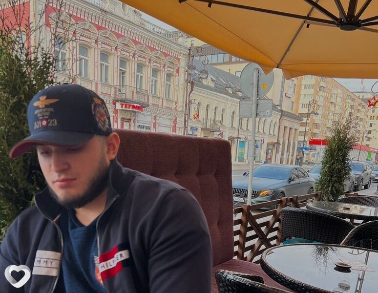 Анзор, 24, Новосибирске — анкета №2096406