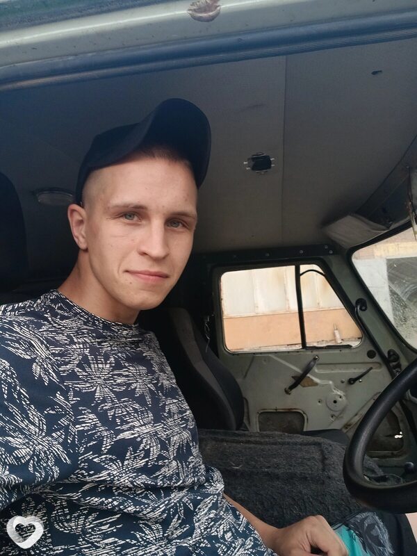Alex, 23, Зиме — анкета №2096822