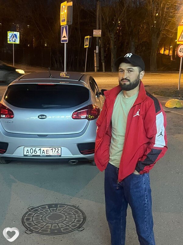 Алек, 29, Тюмени — анкета №2096601