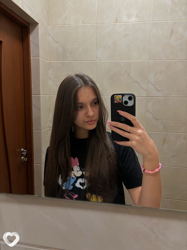 Мария, 21, Стаханове — анкета №2100418