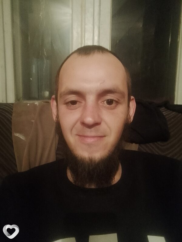 Александр, 27, Донецк (Ростовская Обл.) — анкета №2100421