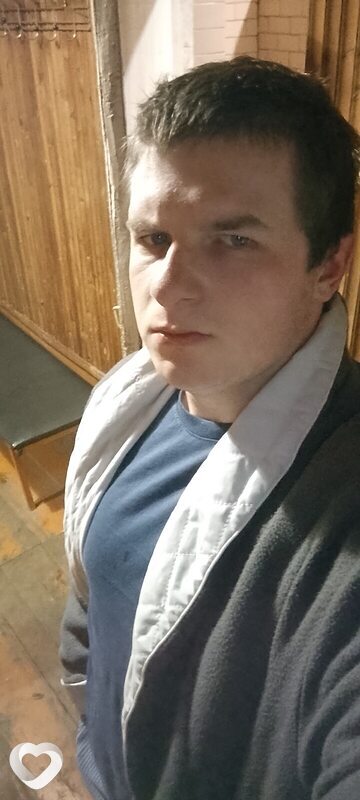 Антон, 22, Каменске-Шахтинском — анкета №2099368